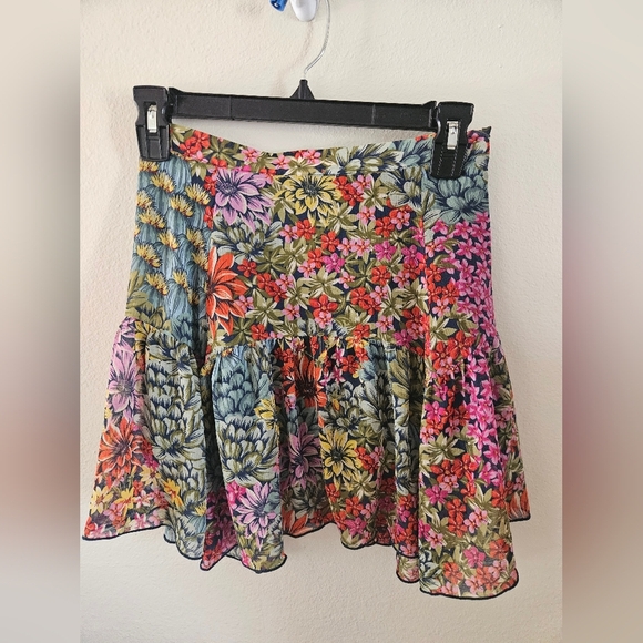 Urban Outfitters Floral Mini Skirt Size Xs - Picture 2 of 12